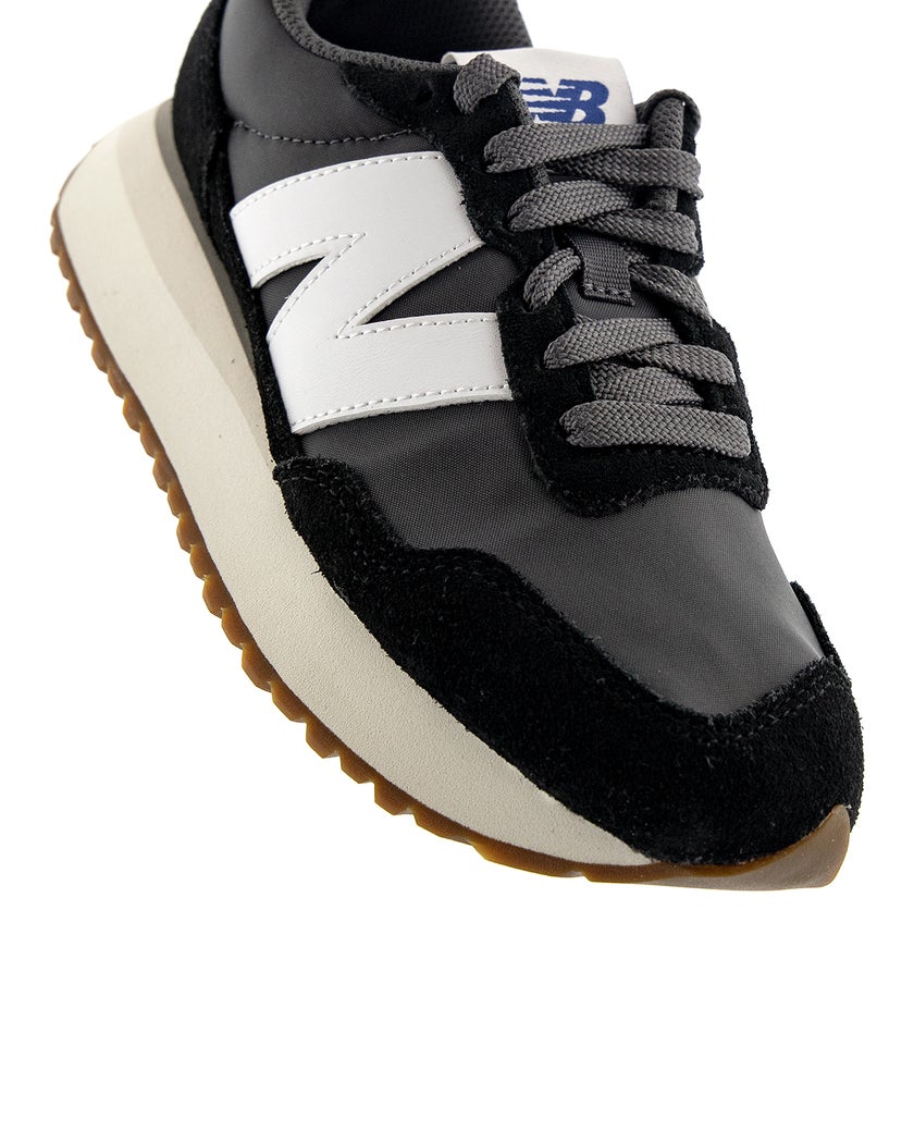 New Balance Svart Sneakers