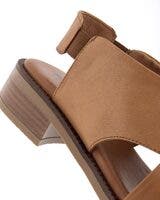 Foot News Brun Sandalett