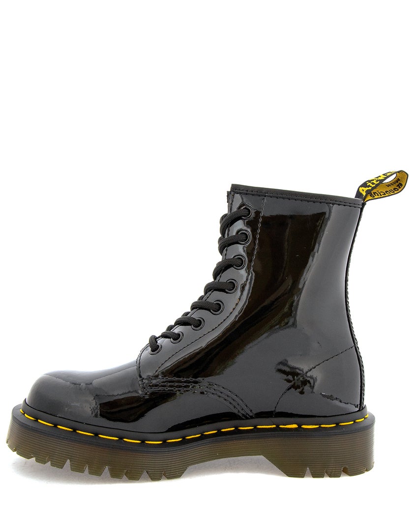 Svart Dr Martens
