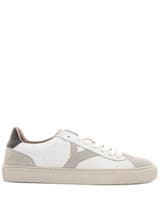 Sneaky Steve Vit Sneakers