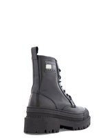 Tommy Hilfiger Svart Känga