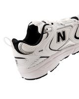 New Balance Vit Sneakers